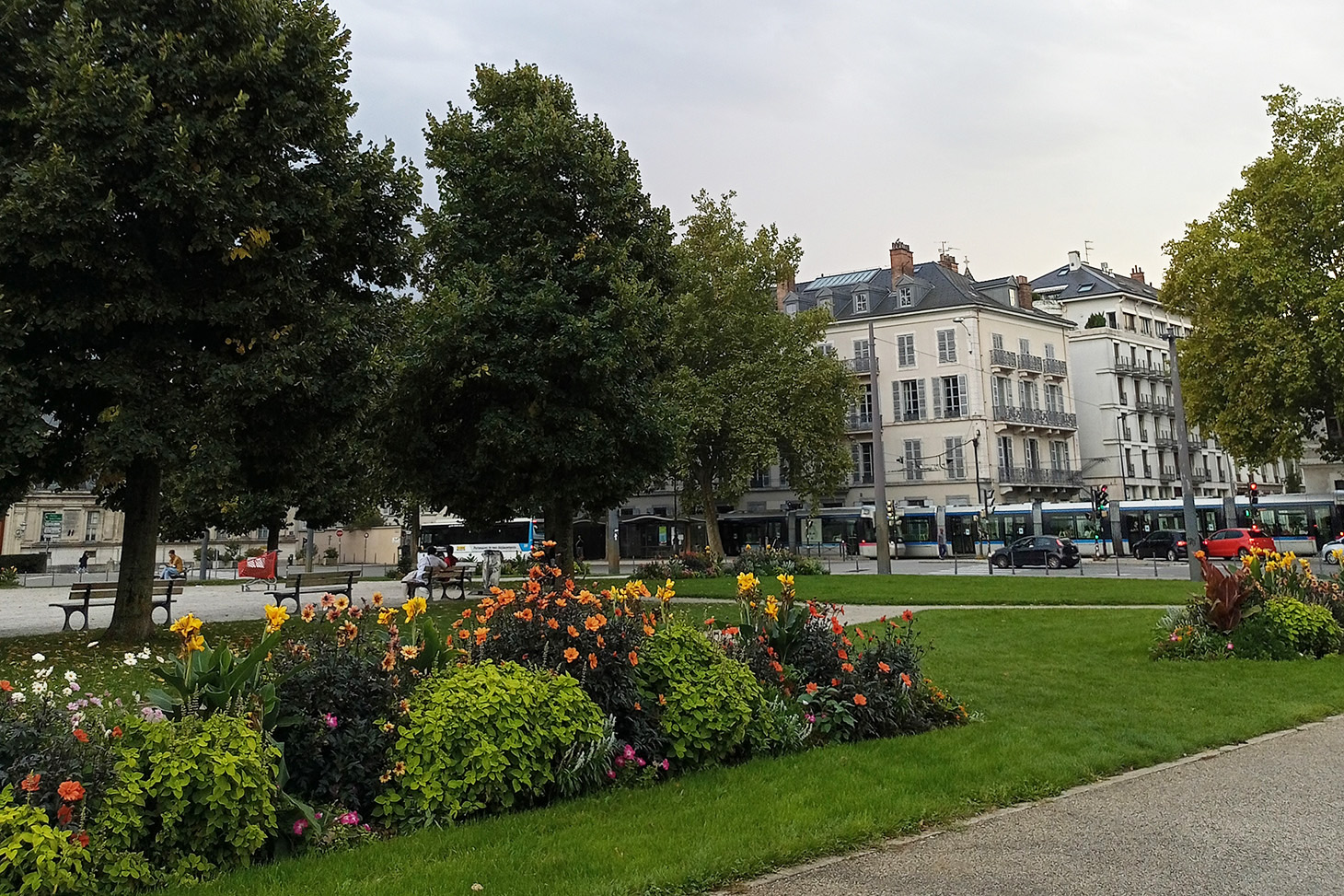 Verdun square Grenoble
