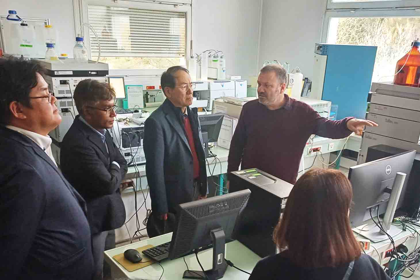 Visite au CERMAV
